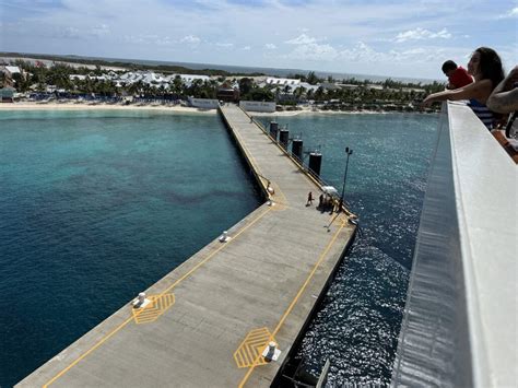 Grand Turk Cruise Port: Complete Overview (2023)