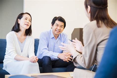 再婚した連れ子に相続権なし？円満に相続させる方法は【税理士監修】