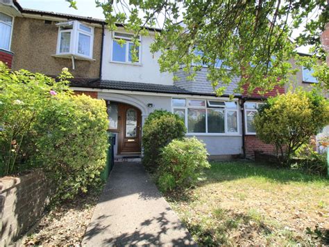 3 Bed Terraced House For Sale In Whitton Avenue West Greenford Ub6