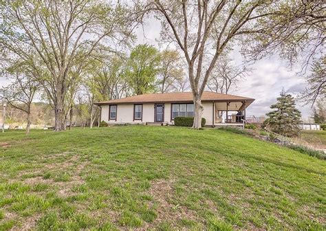 Amelia Earhart Rd Leavenworth Ks Mls Zillow