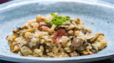 Risotto Speck Funghi E Taleggio Primo Piatto Saporito