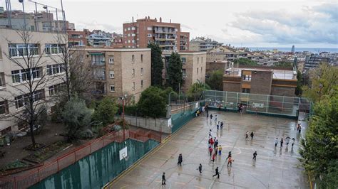 La Mitad De Las Denuncias Por Ruido En Escuelas De Barcelona Se Cierran