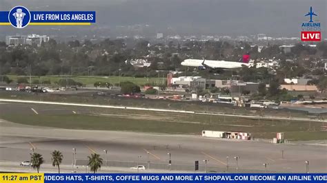 Airline Videos On Twitter Inches Away From A Tail Strike Delta Air