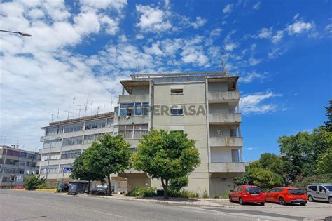 Apartamento T Venda Na Rua General Humberto Delgado Supercasa