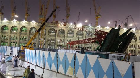 Crane Collapse In High Winds Kills At Least At Mecca S Grand Mosque