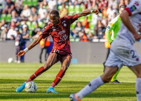 Ligue 1 La superbe passe décisive de Pape Matar Sarr vidéo OnzedAfrik