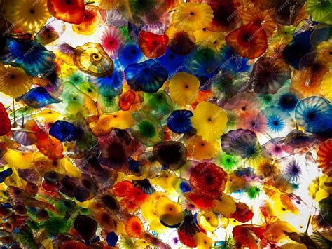 Premium Photo The Spectacular Glass Ceiling Art By Dale Chihuly In