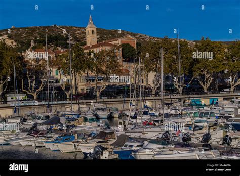 Lestaque Marseille Fotos Und Bildmaterial In Hoher Auflösung Alamy