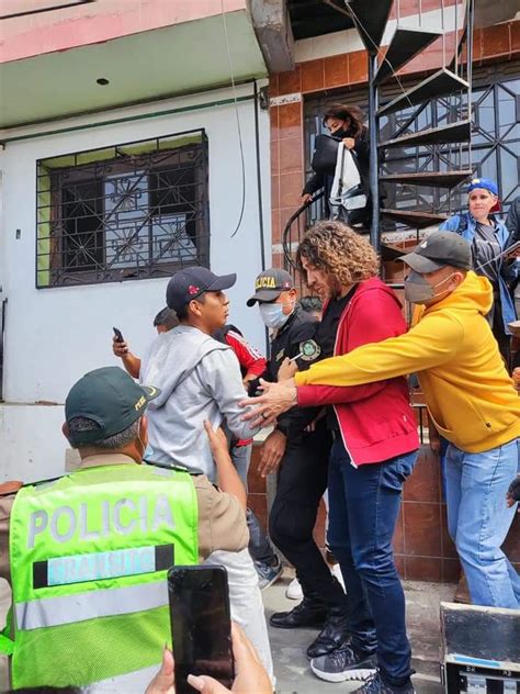 Carles Puyol Está En Perú Para Grabar Un Comercial Aparece ‘vendiendo Verduras En San Juan De