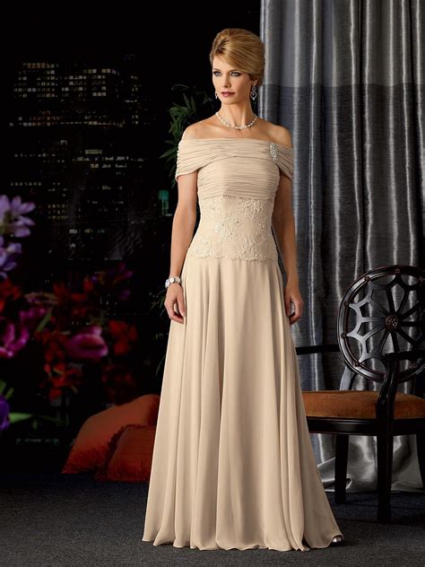 Elegant Strapless Floor Length Chiffon A Line Mother Of The Bride Dress