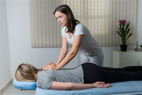 What Is The Difference Between A Chiropractic Adjustment And A Spinal