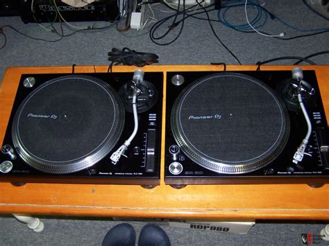 Pair Of Pioneer Plx Professional High Torque Direct Drive Dj