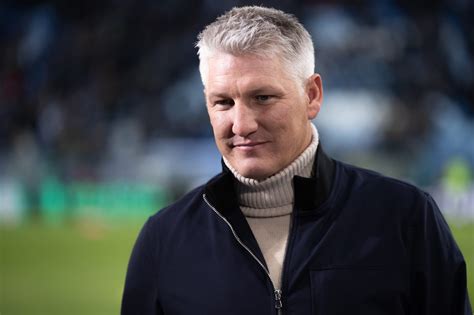 Man Utd Target Is In Career Crisis Bastian Schweinsteiger Has Backed