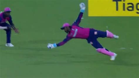 Ipl 2023 Sanju Samson Pulls Off Stunning Catch Of Prithvi Shaw Watch