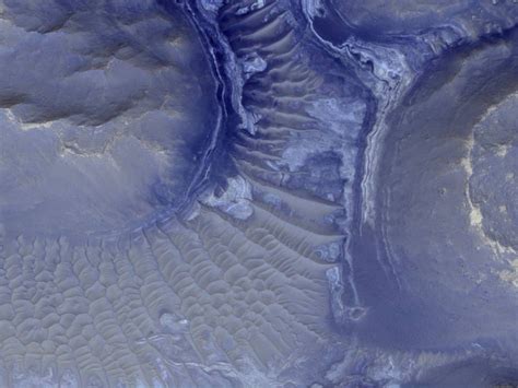 Why We All Love HiRISE - Universe Today