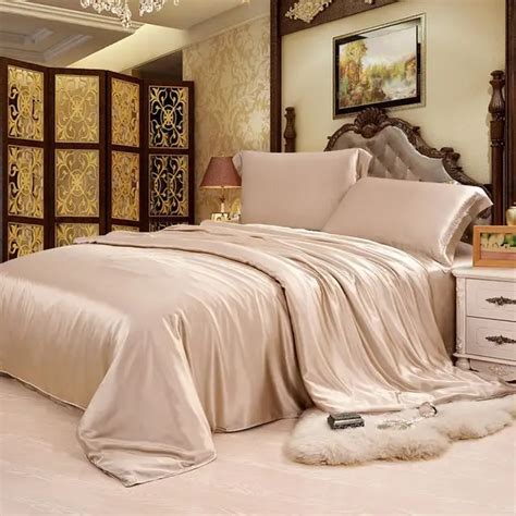 Free Shipping High Quality Mulberry Silk Duvet Cover Solid Color Mulberry Silk Bedding Set Quilt