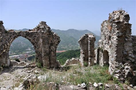 Mercato San Severino Ruderi Della Seconda Cinta Muraria Del Castello