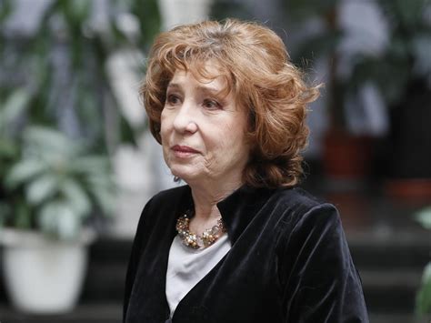 Елена Камбурова — биография, интересные факты, фото и видео актрисы