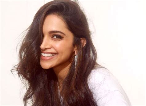 REVEALED Deepika Padukone Wants To Do A Biopic On Sportspersons And