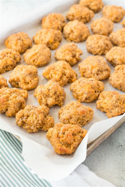 3 Ingredient Bisquick Sausage Balls Artofit