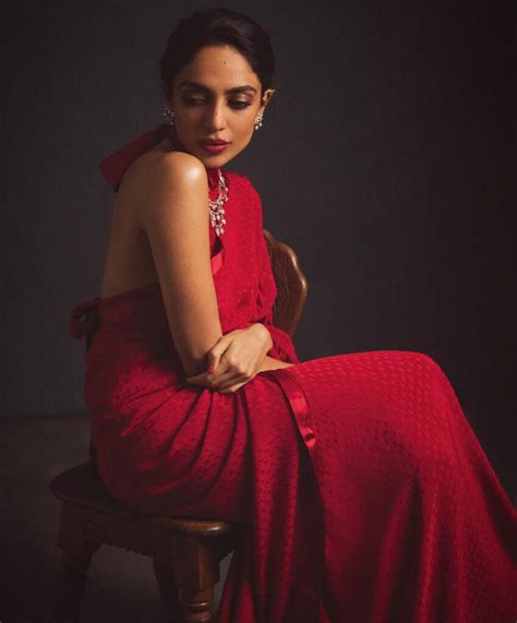 Pic Talk Sobhita Dulipala Stuns In Backless Blouse