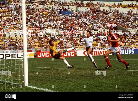 Soccer Fifa World Cup Mexico Group F England V Poland