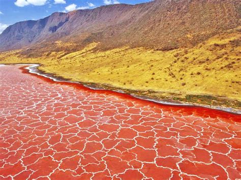 Amazing Places in The World to Visit: Lake Natron Tanzania