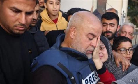 Israel-Hamas War: Al Jazeera Journalist - After Wife, Children ...