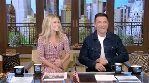 Kelly Ripas Husband Mark Consuelos Will Be Her Final Co Host