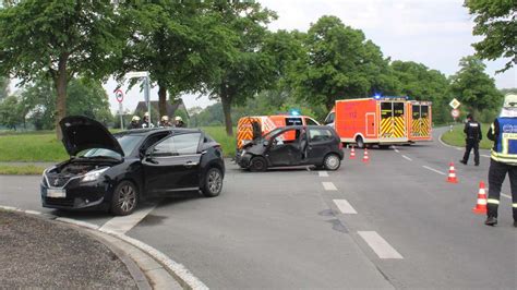 Schwerer Unfall Im Hammer Ortsteil Lerche Mit Vier Verletzten