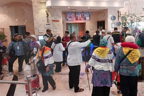 Pesawat Delay Jamaah Haji Indonesia Dapatkan Kompensasi Makan Dan