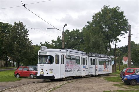 Wagen 253 ex 314 rückt aus dem Betriebshof nahe der Sch Flickr