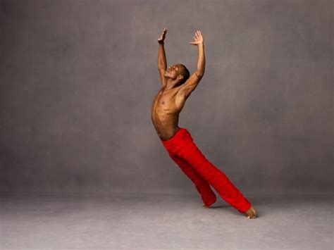 Alvinailey Alvin Ailey American Dance Theater At New York City Center Nyc Dance Male