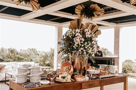 O Que Preciso Saber Na Hora De Contratar O Buffet De Casamento Mari E