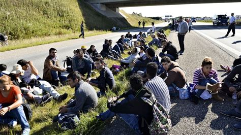 Danish Police Wont Stop Migrants Heading For Sweden Cnn