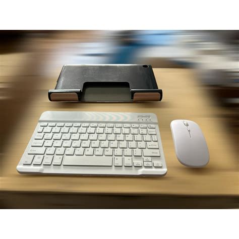 Husa Cu Tastatura Si Mouse Wireless Bluetooth Pentru Tableta Lenovo