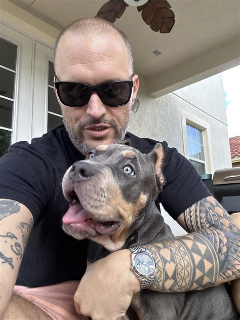 We’re currently in the clingy stage : r/pitbulls