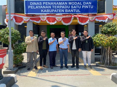 Dorong Legalitas UMKM Mahasiswa MHK FH UGM Koordinasi Dengan DPMPTSP