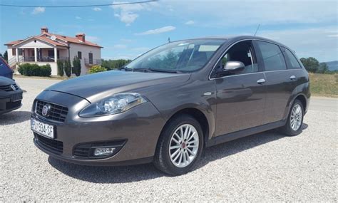 Fiat Croma Jtd Reg Besprijekorna God