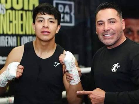 Jaime Munguia Called Best In The World By Oscar De La Hoya After