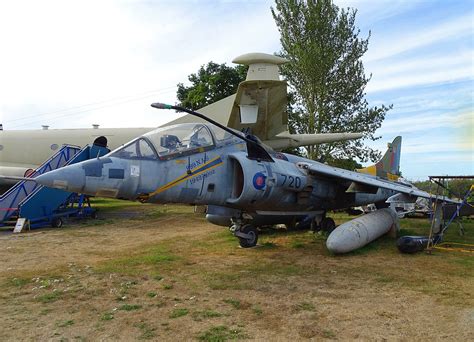 XW268 British Aerospace Harrier T 4N XW268 British Aerospa Flickr