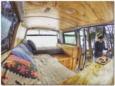 60 Simple But Cozy Camper Van Interior Ideas Toyota Hiace Vw Camper