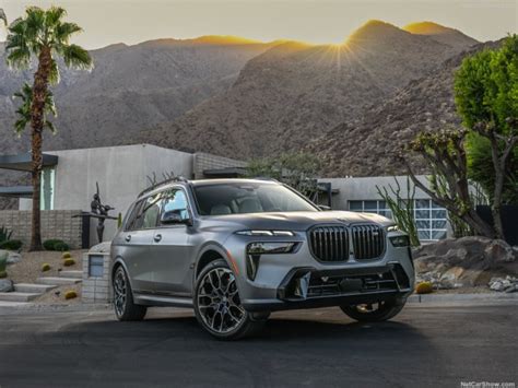 X7 Bmw الطراز الأحدث لعام 2023 باللون الأخضر صور صدى الشعب