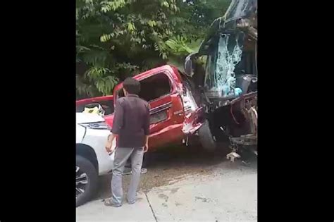 Mobil Kecelakaan Karambol Di Tanjakan Sitinjau Lauik Padang