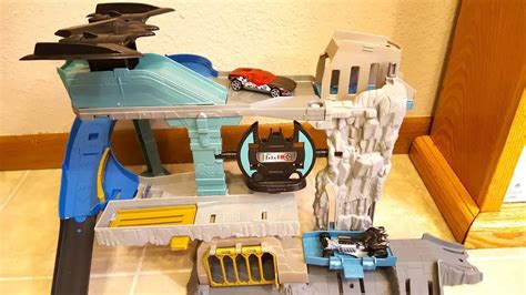 Hot Wheels Batman Dc Batcave Playset Unboxing And Demonstration Youtube