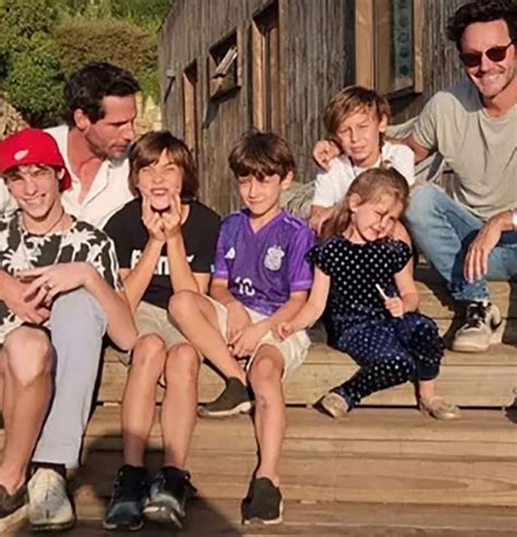 Los Hijos De Pampita Juana Viale Y China Suarez Son Familia Laubfal