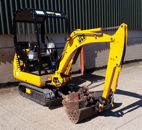 Tallut Machinery Dorset Uk Buy Jcb Jcb Mini Excavator