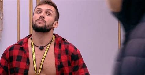 Bbb Arthur Critica Postura De Karol Conk E Detona Quis Envenenar