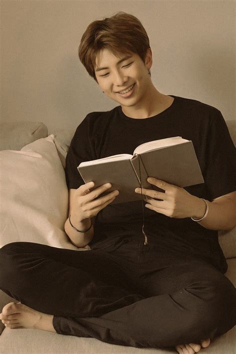 Pin De GOLDEN WOLF En BTS Namjoon Libros Recomendados Kim Taehyung