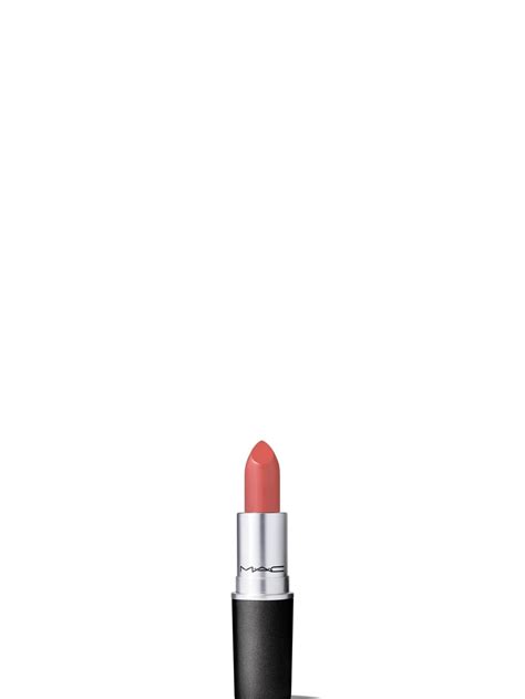 Why We Ll All Be Wearing Nude Lipstick This Season Vogue Scandinavia